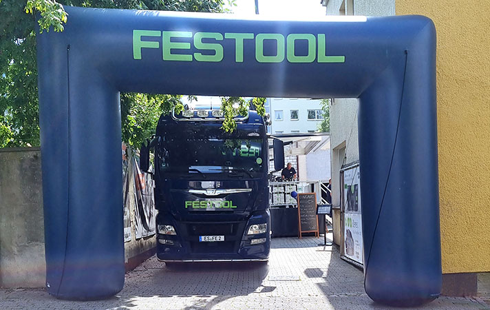 Erfolgreiche Roadshow-Prämiere im Werkzeug-Shop - Baustoffe für