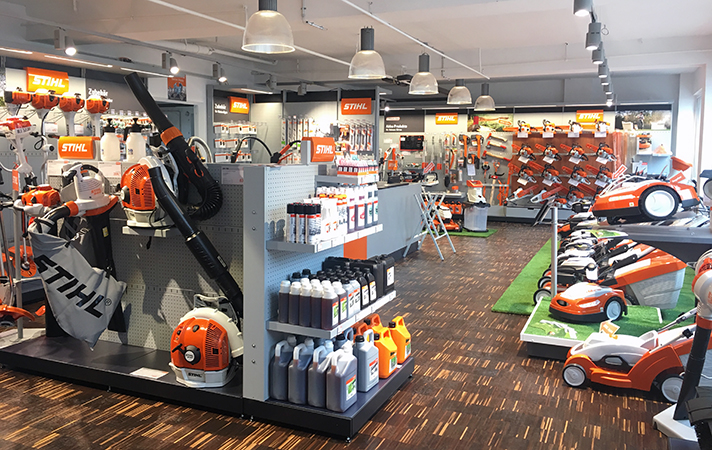 Alles was den STIHL Fan glücklich macht - und noch viel mehr finden Sie in unserem Werkzeug-Shop in der Wittensteinstraße 156 in Wuppertal Barmen - wir freuen uns auf Sie!